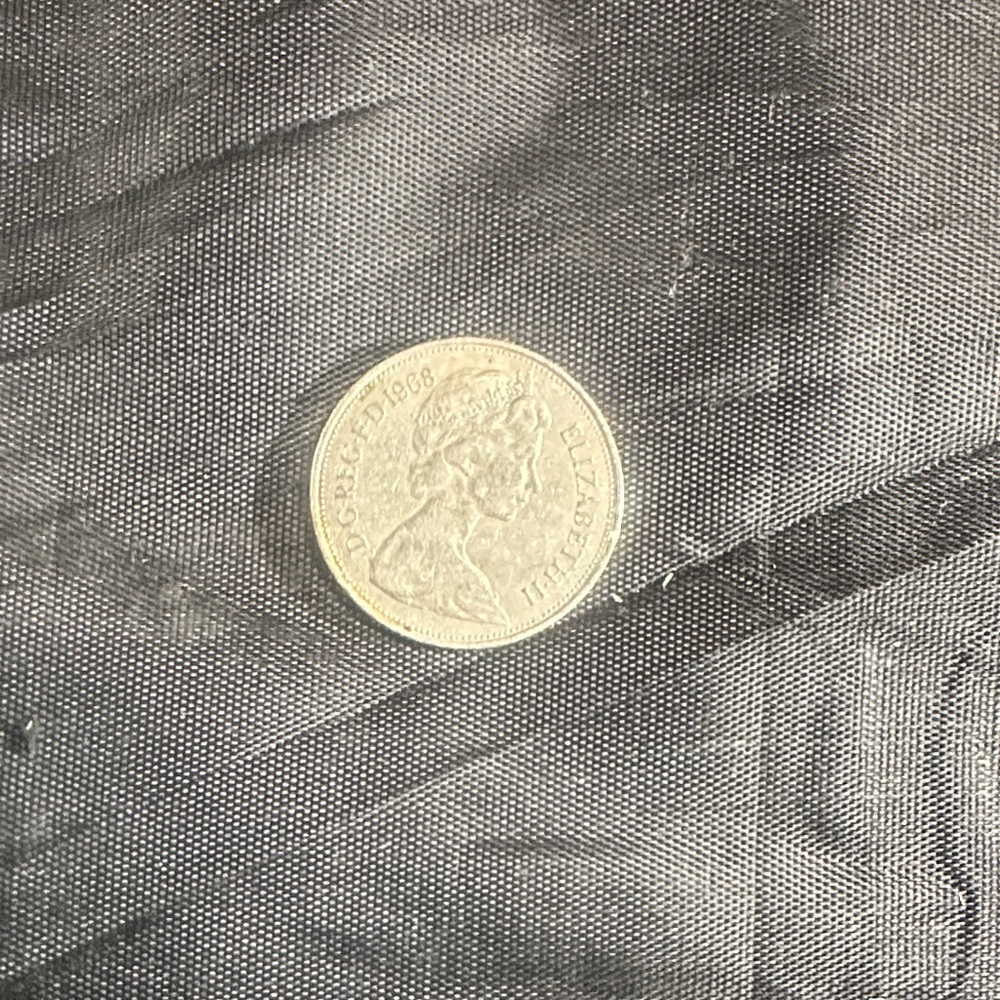 Gold Coin with Queen Elizabeth II pence